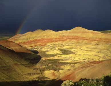 painted hills & rainbow