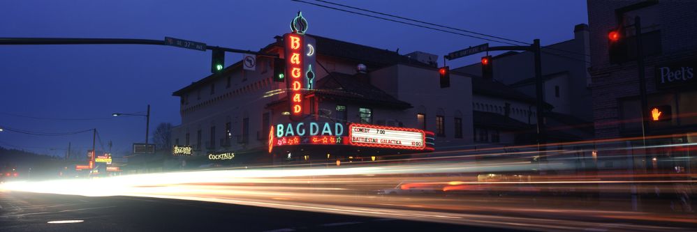 se37thandhawthornebagdadtheaterowd-937