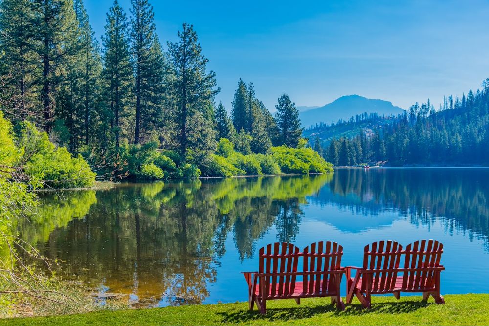 Spring morning at Hume Lake near Kings Canyon National Park, CA