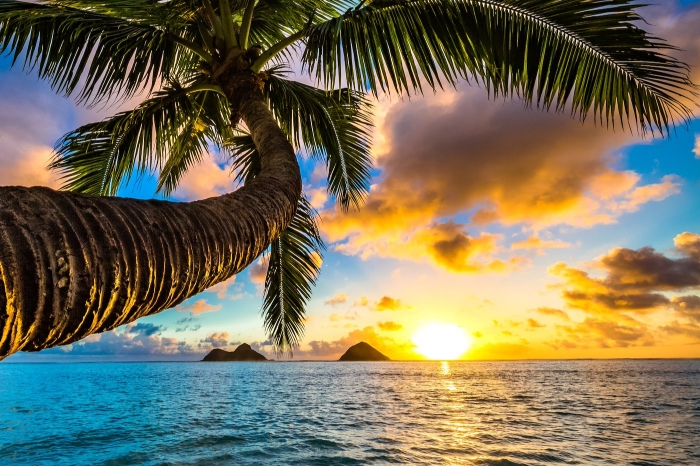 Beautiful sunrise at Lanikai Beach in Kailua, Hawaii
