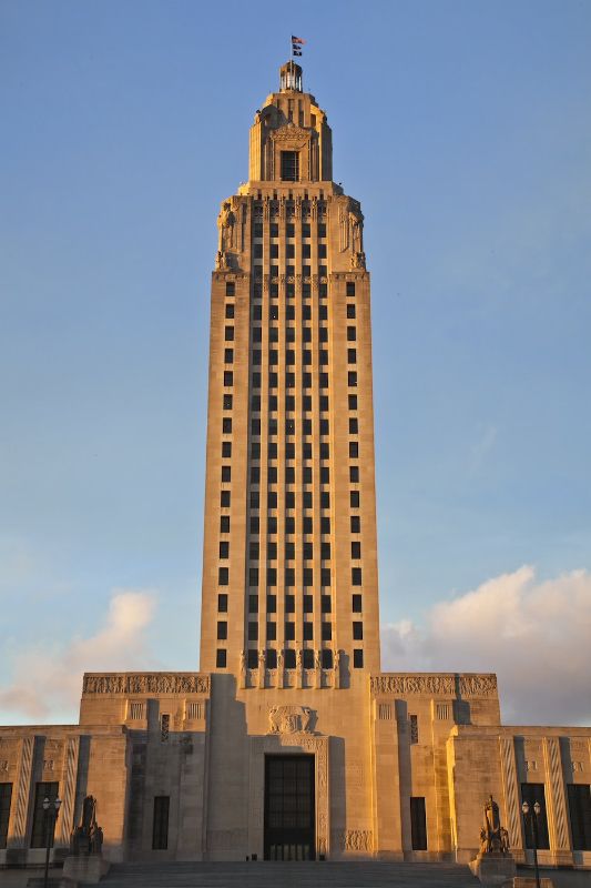 USA, Louisiana, Baton Rouge, Louisiana State Capitol, b.1931, su
