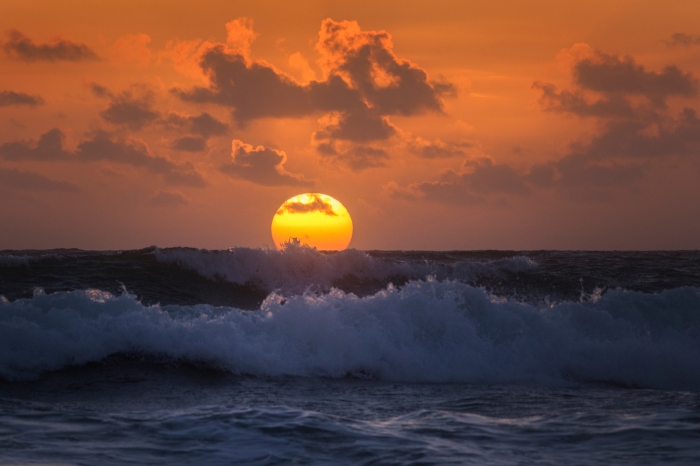 Breaking The Horizon