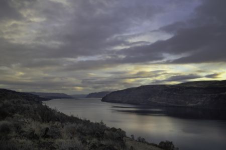 Columbia at Vantage 2