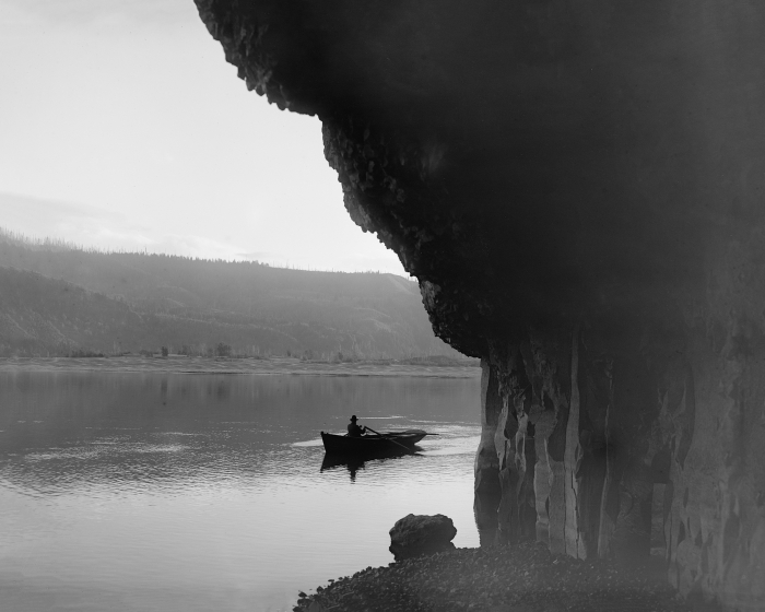 1895 Across the Columbia at Cape