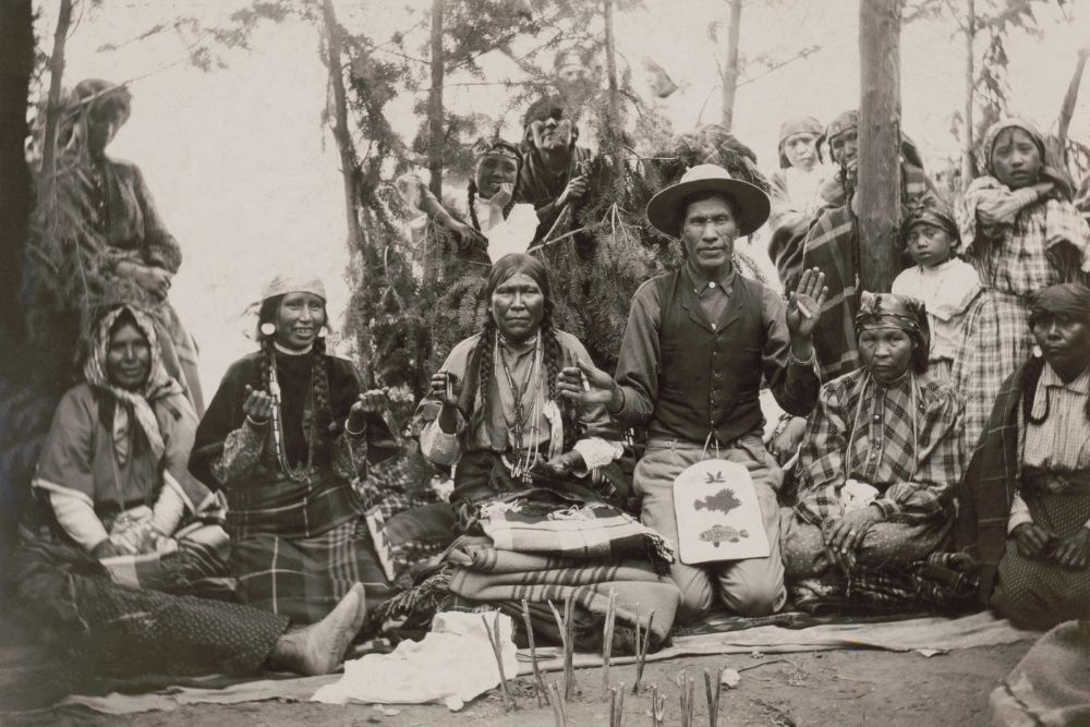1911 Columbia tribe, playing cha