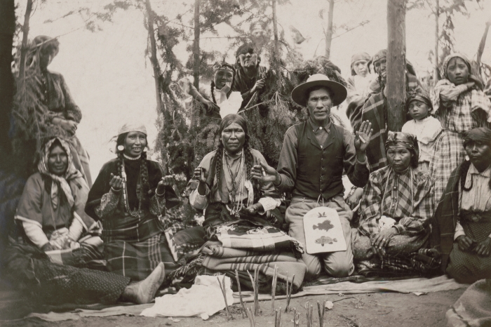 1911 Columbia tribe, playing cha
