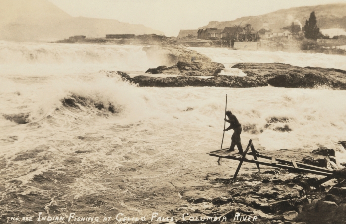1929  Fishing Celilo Falls Colum